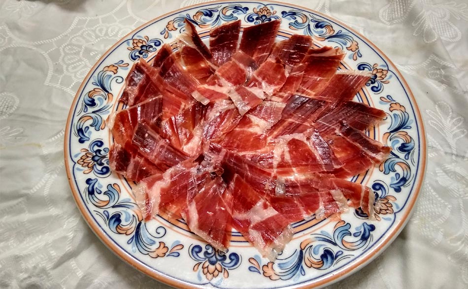 Ración de Jamón ibérico. La Teja. Despeñaperros